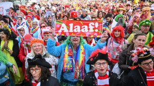 Polizei wappnet sich bei "angespannter Sicherheitslage" für Straßenkarneval