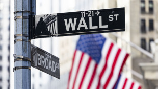 Wall Street apre contrastata, Dj -0,24%, Nasdaq +0,26%