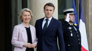 Macron holds new emergency talks on Ukraine