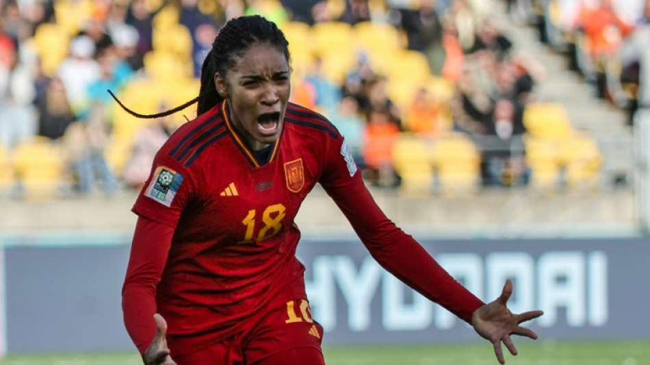 Espanha vence Holanda (2-1) na prorrogação e vai às semifinais da Copa feminina