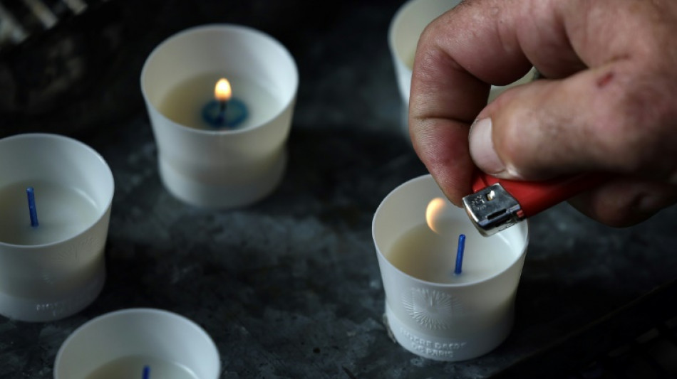 De nouvelles bougies votives pour Notre-Dame, fabriquées à Lourdes