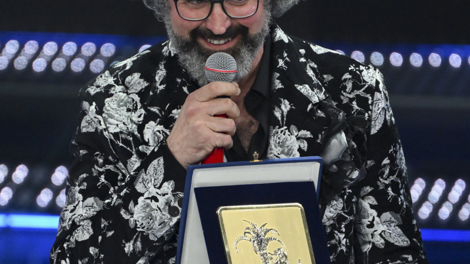 Sanremo, Cristicchi vince il Premio Giancarlo Bigazzi