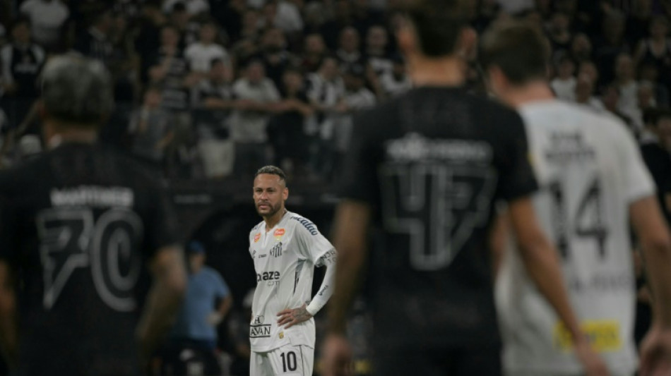 Nível de Neymar em seus primeiros jogos no Santos começa a preocupar