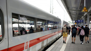 Deutsche Bahn schafft gezapftes Bier in Zügen ab und testet bargeldlose Bistros