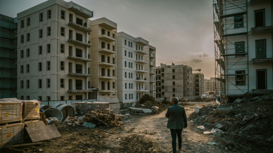 Turquie: deux ans après le séisme, une jungle de grues sur les ruines d'Antioche