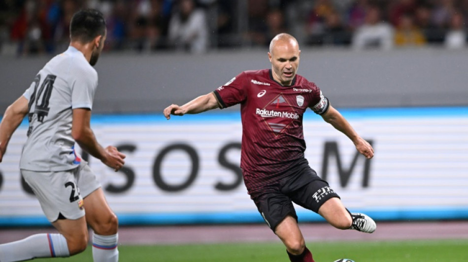 Iniesta faz último jogo pelo Vissel Kobe, do Japão