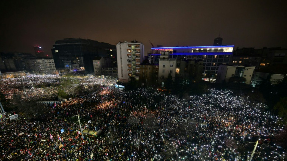 "Korruption tötet": Zehntausende protestieren in Belgrad gegen serbische Regierung