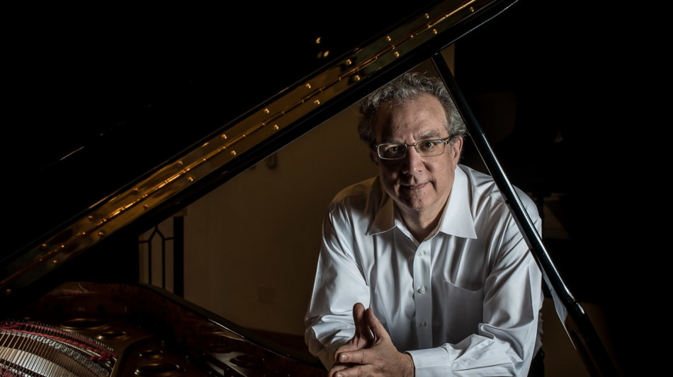 Musica: il pianista americano Uri Caine inaugura Crossroads 2025