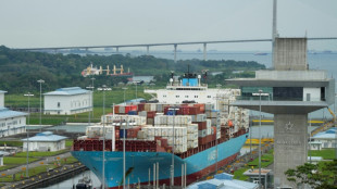 Navios do governo dos EUA não vão pagar para cruzar Canal do Panamá