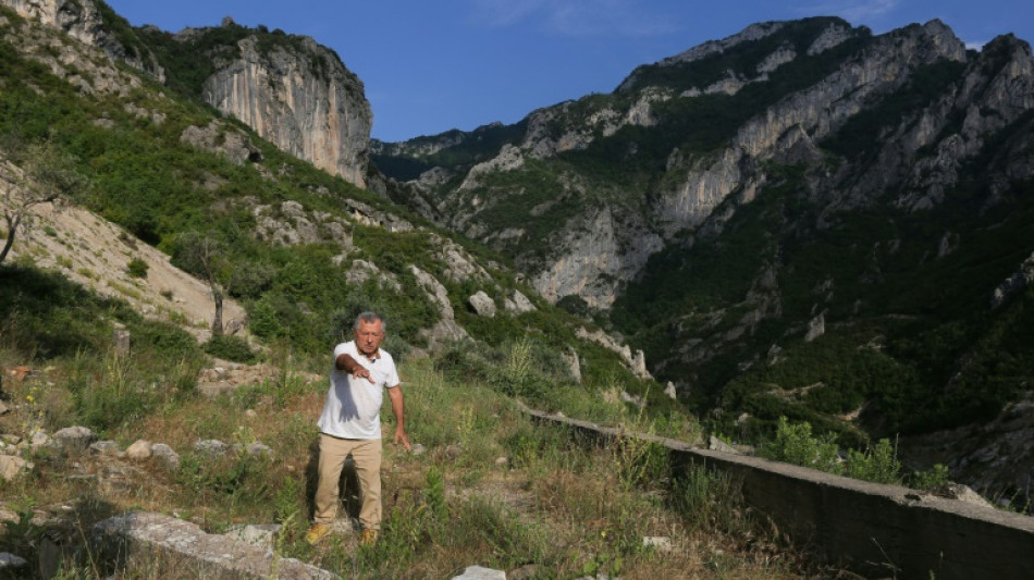 "Excavan en cualquier parte": el patrimonio cultural de Albania, amenazado por los saqueos