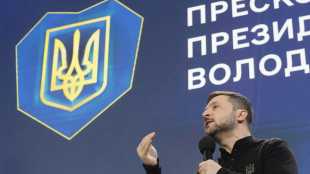 Zelensky celebra 'tre anni di resistenza'