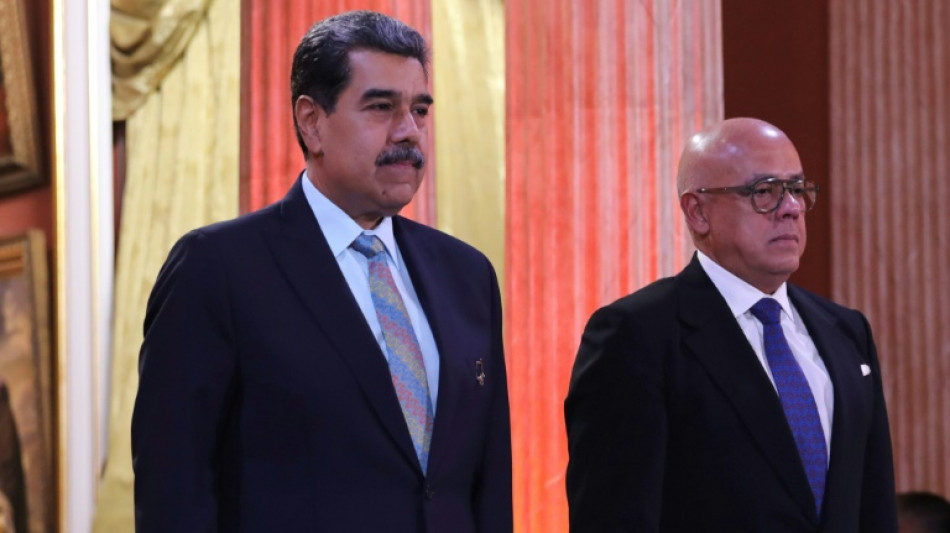 Maduro dice que la reforma de la Constitución de Venezuela va por 80 artículos