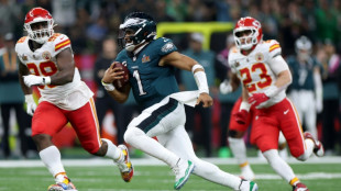 Los Philadelphia Eagles aplastan a Chiefs en el Super Bowl frente a Trump