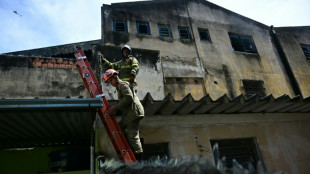 En pleine préparation du carnaval, grave incendie dans une fabrique de costumes à Rio