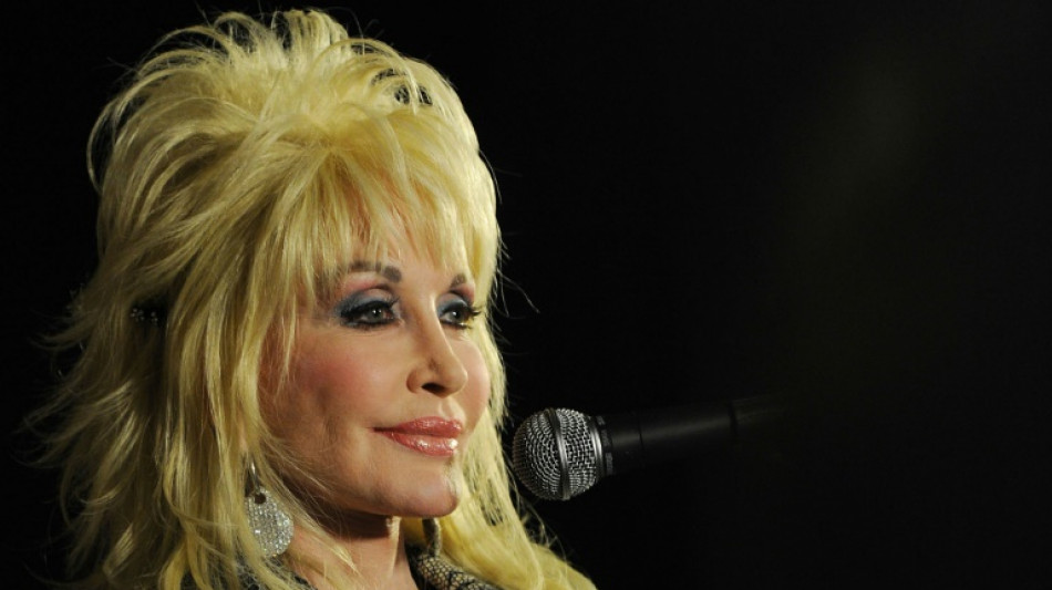 Dolly Parton's longtime husband dies aged 82