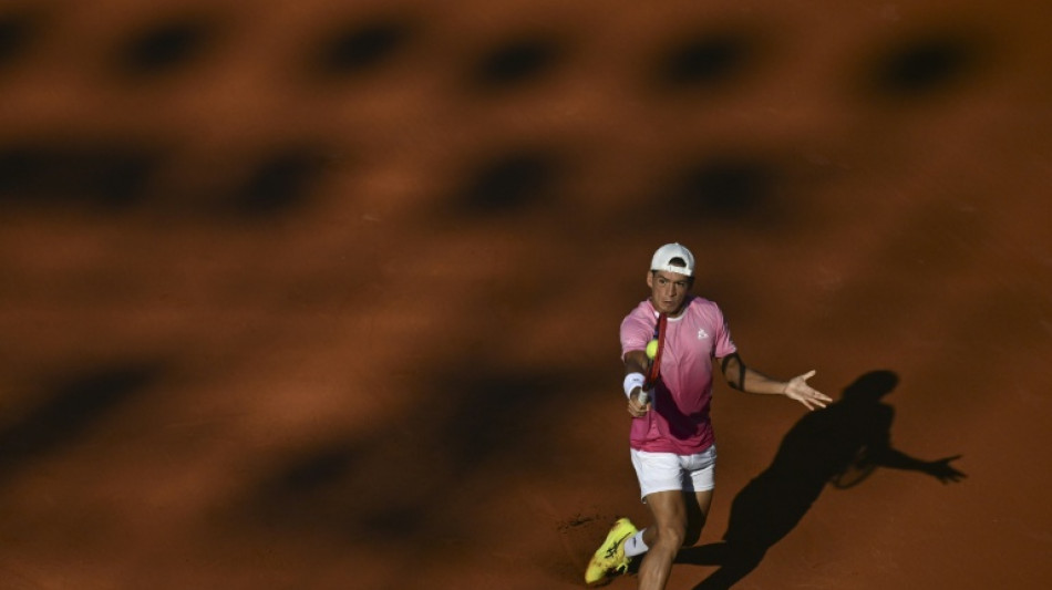 Atual campeão, Sebastián Báez avança à semifinal do Rio Open