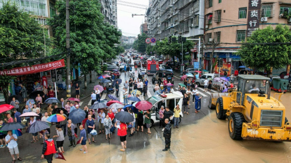 North China bridge collapse kills 11, leaves over 30 missing 