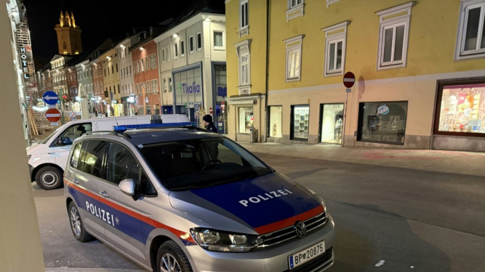 Mann sticht in Österreich auf Passanten ein und tötet 14-Jährigen