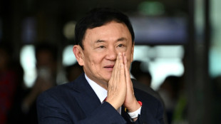 Ex-PM Thaksin apologises over massacre in southern Thailand