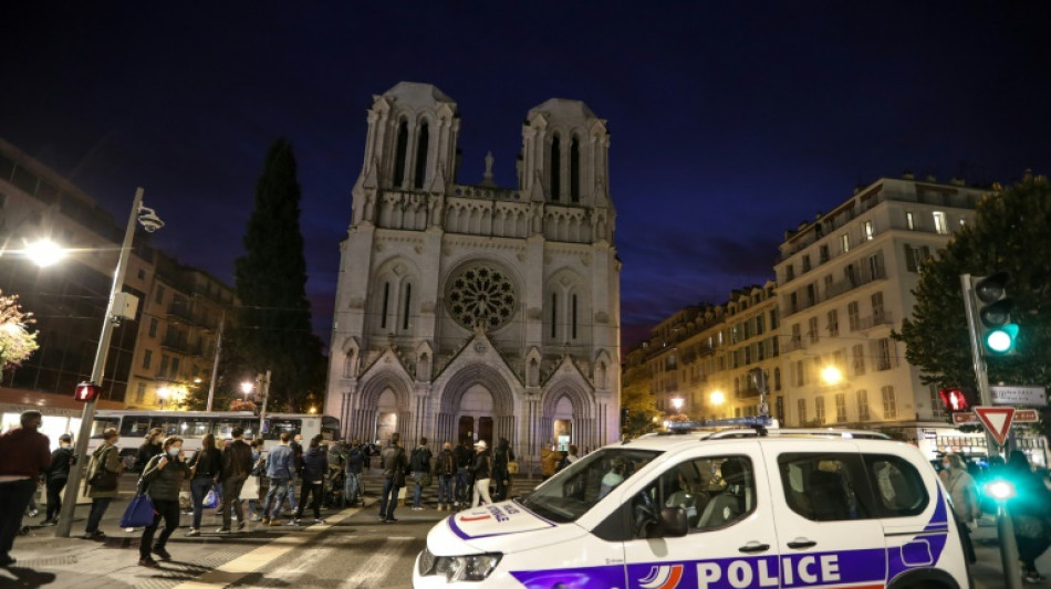 França julga acusado de matar franco-brasileira e mais duas pessoas na basílica de Nice em 2020