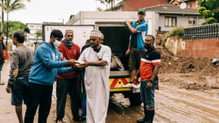 Afrique du Sud: éclaircies et appels à la prière après les tragiques inondations