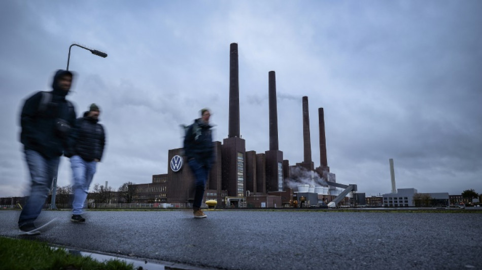 German VW workers kick off second round of strikes