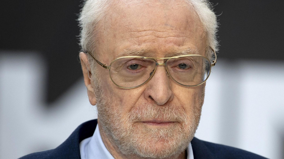 Michael Caine a Trump, "datti una calmata"