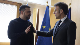 Zelensky, martedì summit militare dei volenterosi