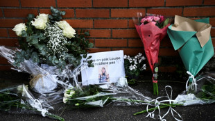 Essonne: tristesse et effroi devant l'établissement de la collégienne poignardée à mort