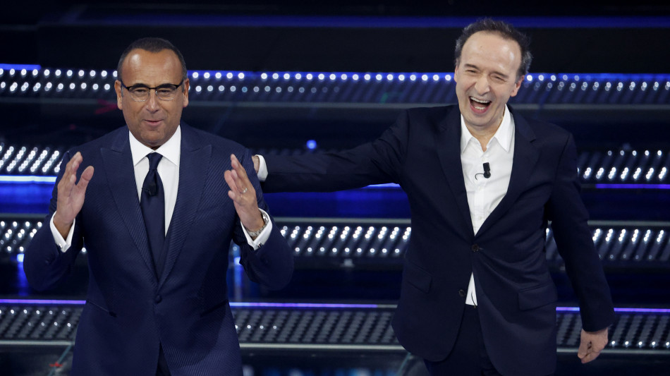 Benigni a Mattarella, orgogliosi che lei ci rappresenti