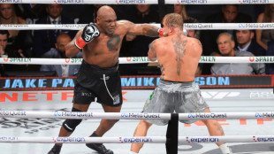 Boxe: Mike Tyson a fait son âge, battu par Jake Paul