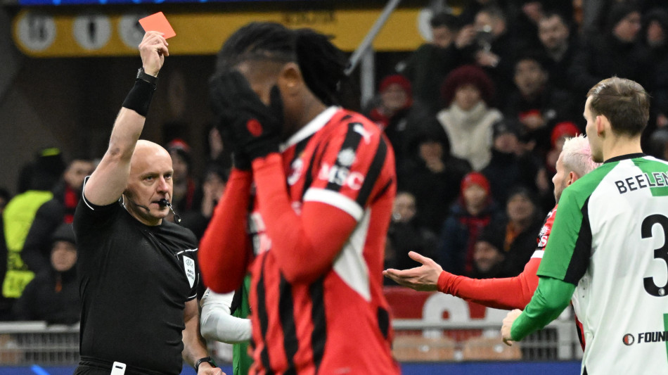 Champions: 1-1 col Feyenoord, Milan eliminato