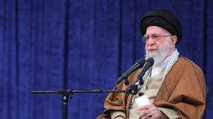 Iran: Khamenei grazia Karroubi, leader del movimento verde