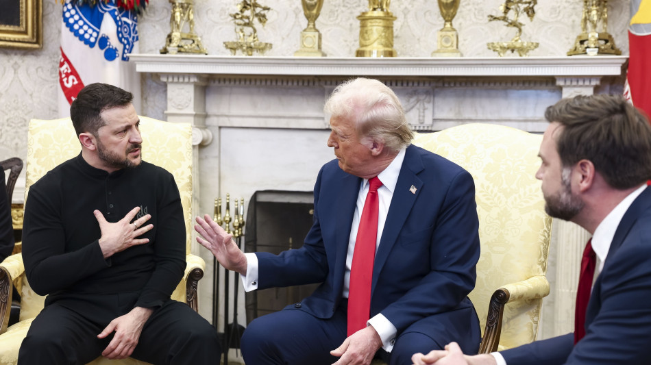 Trump su Truth, 'Zelensky torni quando è pronto per la pace'