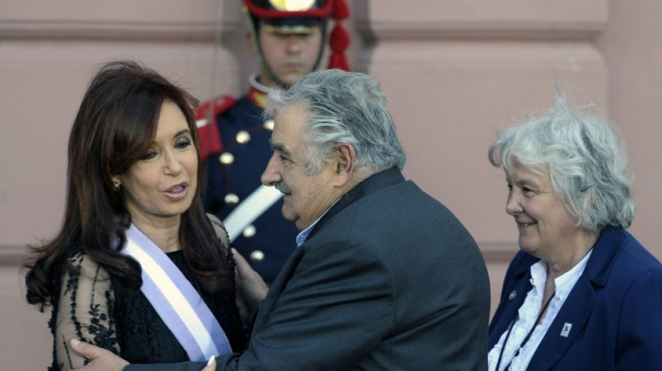 Cristina Kirchner visitó a su "viejo amigo" Pepe Mujica en Uruguay