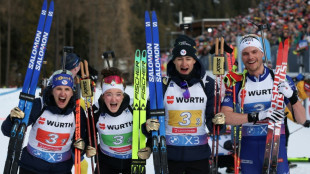 Mondiaux de biathlon: la France à nouveau titrée en relais mixte