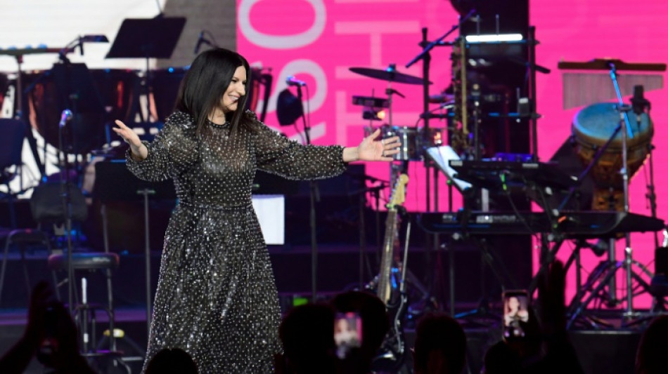 La "latina" Laura Pausini, homenajeada en la antesala de los Grammy Latinos