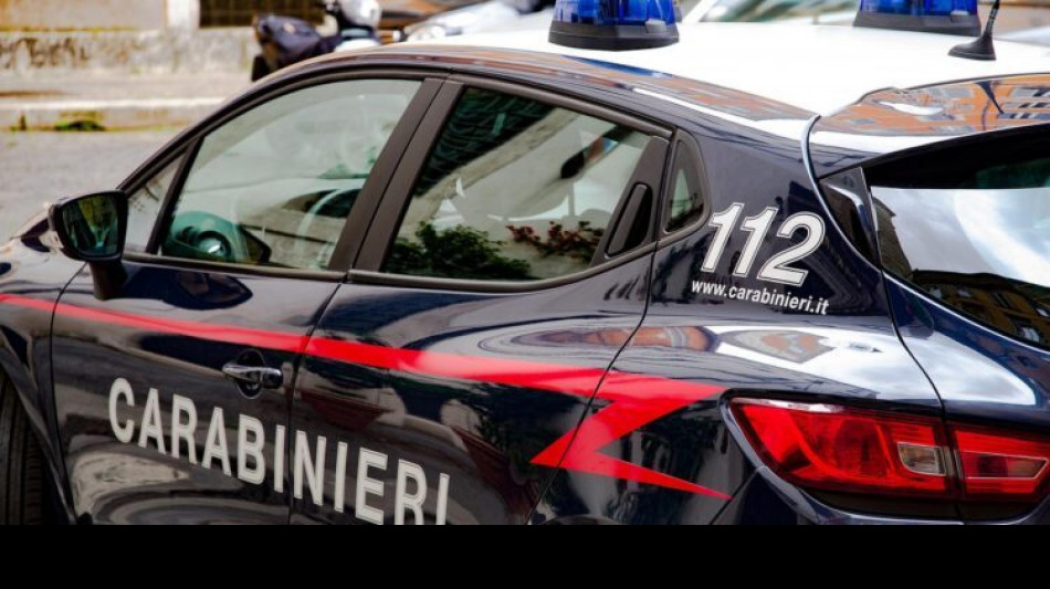 Due anziani trovati morti in casa, ipotesi omicidio-suicidio