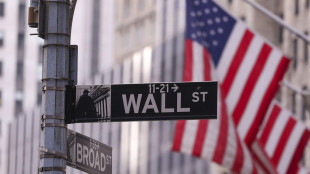 Wall Street apre positiva, Dj +0,32%, Nasdaq +0,44%