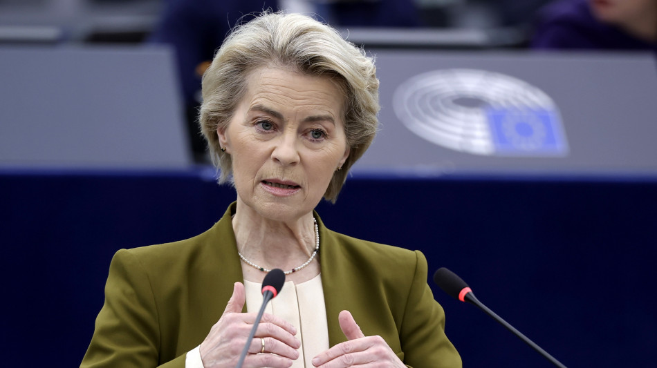 Von der Leyen, 'negoziamo con Usa ma fermi su principi'