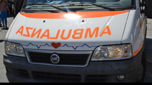 Schiacciato da una gru, un morto sul lavoro a Carrara