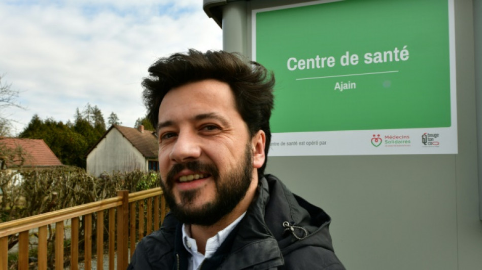 Contre les déserts médicaux, un nouveau centre de médecins solidaires à la campagne