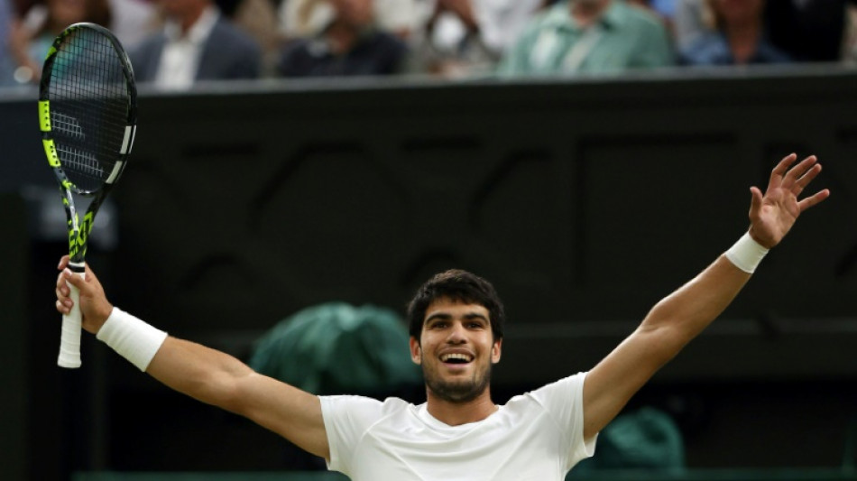 Alcaraz vence Berrettini e vai pela primeira vez às quartas de Wimbledon