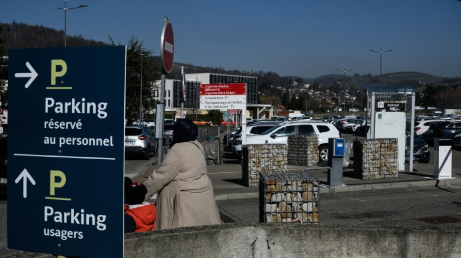 Dans de nombreux hôpitaux, les tickets de parking ont un goût salé