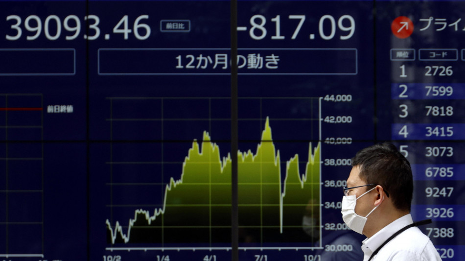 Borsa: in Asia resta lente su dazi, il tech spinge Hong Kong