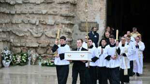 Ferveur et tradition catholiques aux obsèques d'Emile dans le Var