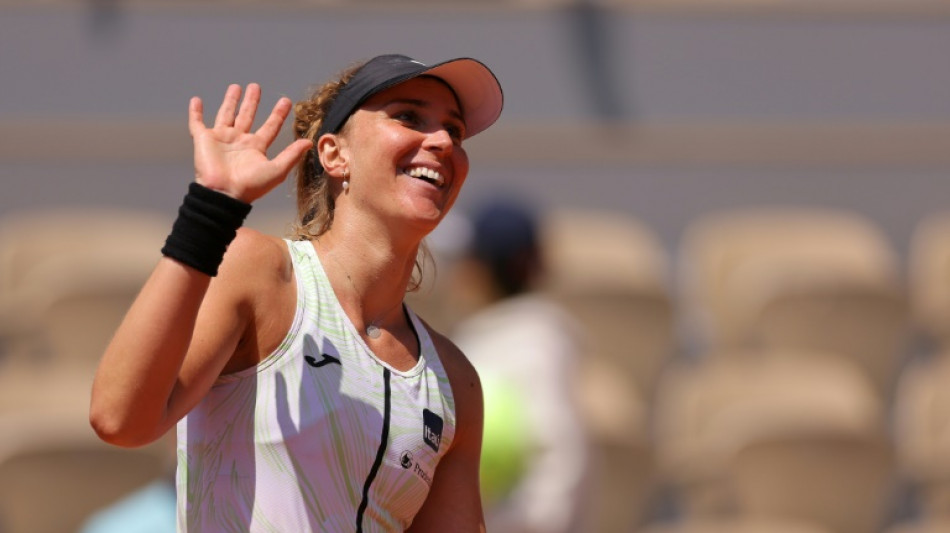 Bia Haddad vence tunisiana Ons Jabeur e vai às semifinais de Roland Garros