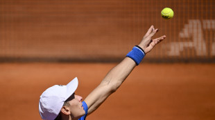 Roland Garros: Arnaldi batte Fils e accede al secondo turno