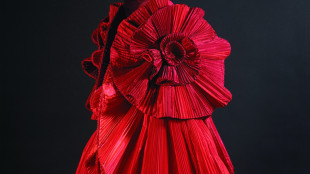 Gli abiti-scultura di Capucci in mostra a Villa Pisani