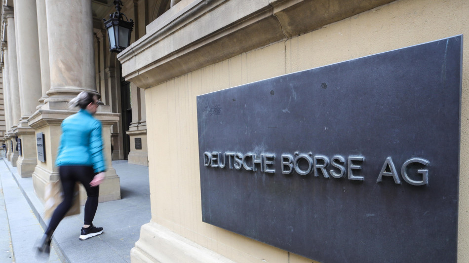 Borsa: Francoforte sale (+0,8%) dopo il voto tedesco